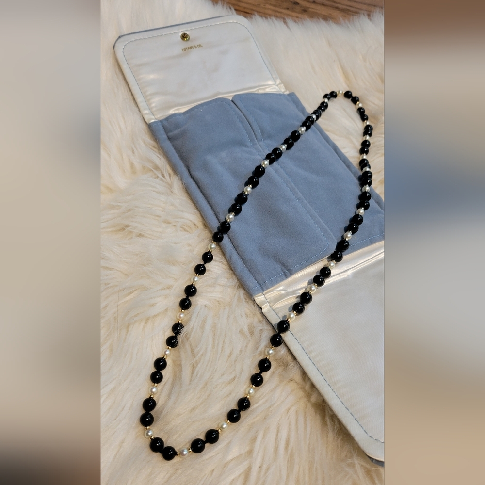 TIFFANY & CO. 14K YELLOW GOLD w/ BLACK ONYX & PEARL NECKLACE, 30 IN